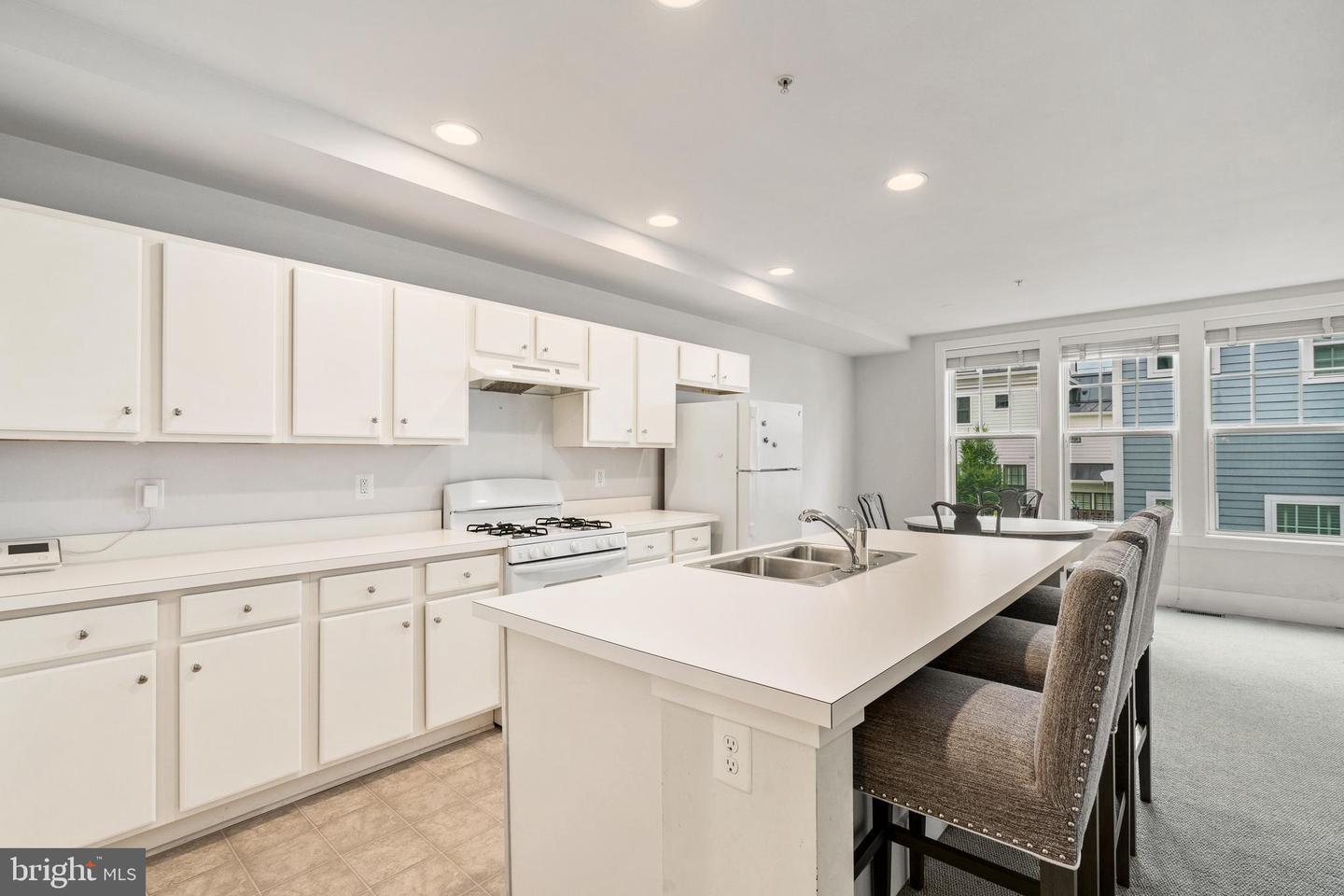 3403 Sherman Ave NW #7