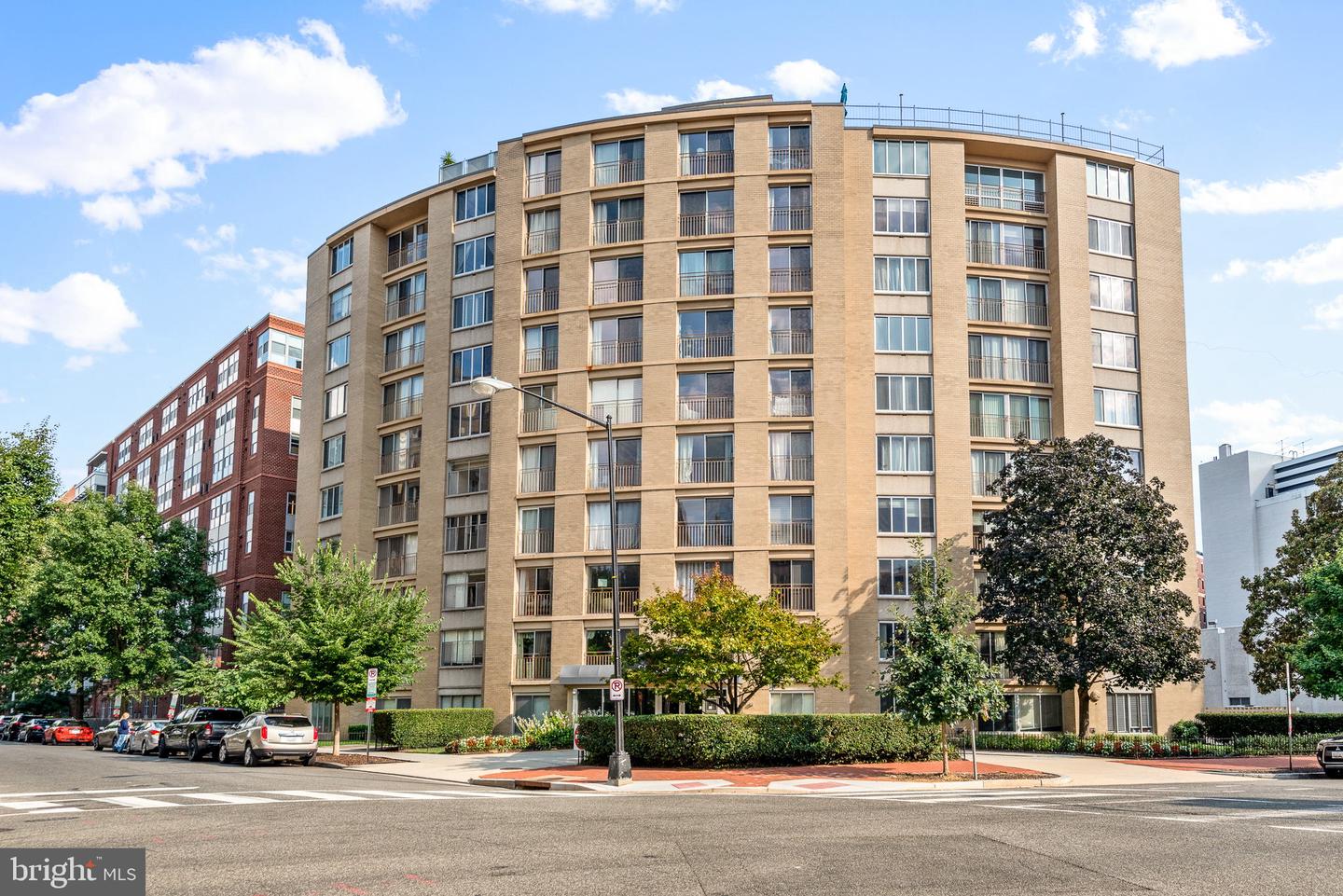 1239 Vermont Ave NW #106