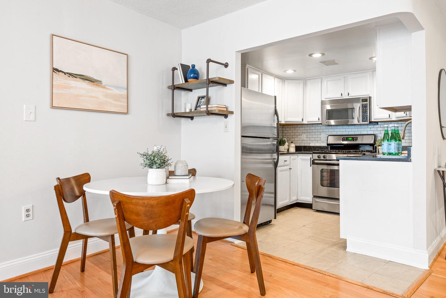 1239 Vermont Ave NW #106
