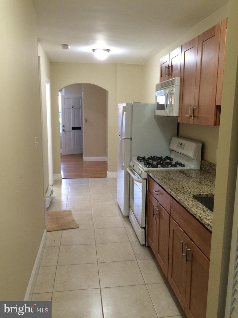 1715 H St NE #2
