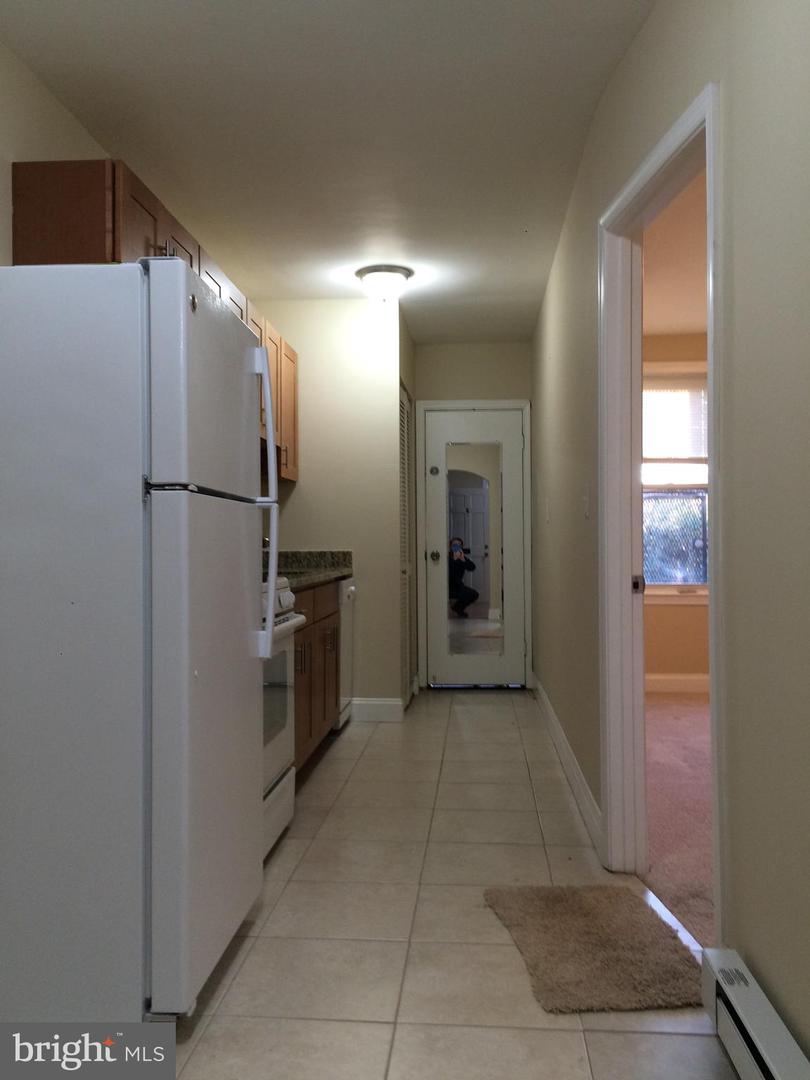1715 H St NE #2