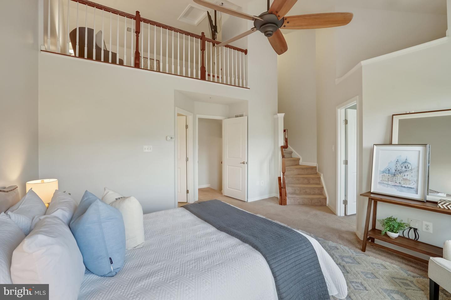 3711 Commodore Joshua Barney Dr NE