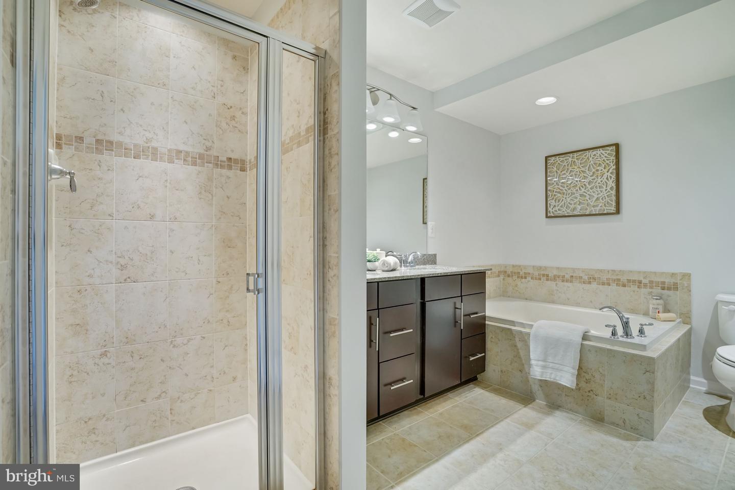 3711 Commodore Joshua Barney Dr NE