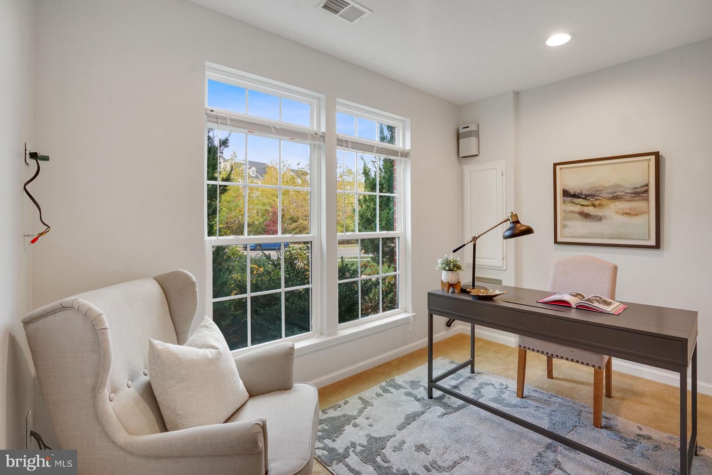 3711 Commodore Joshua Barney Dr NE