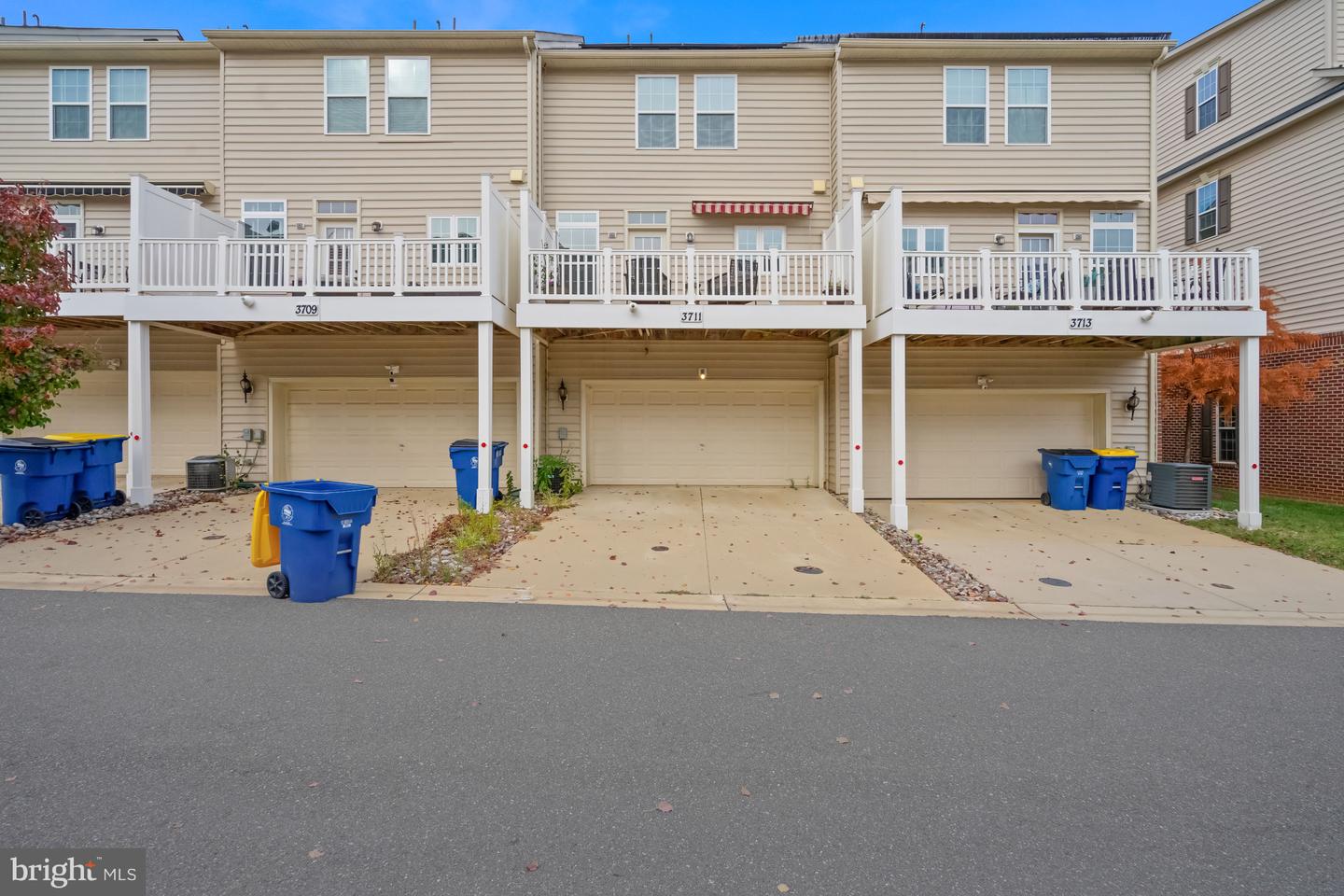 3711 Commodore Joshua Barney Dr NE