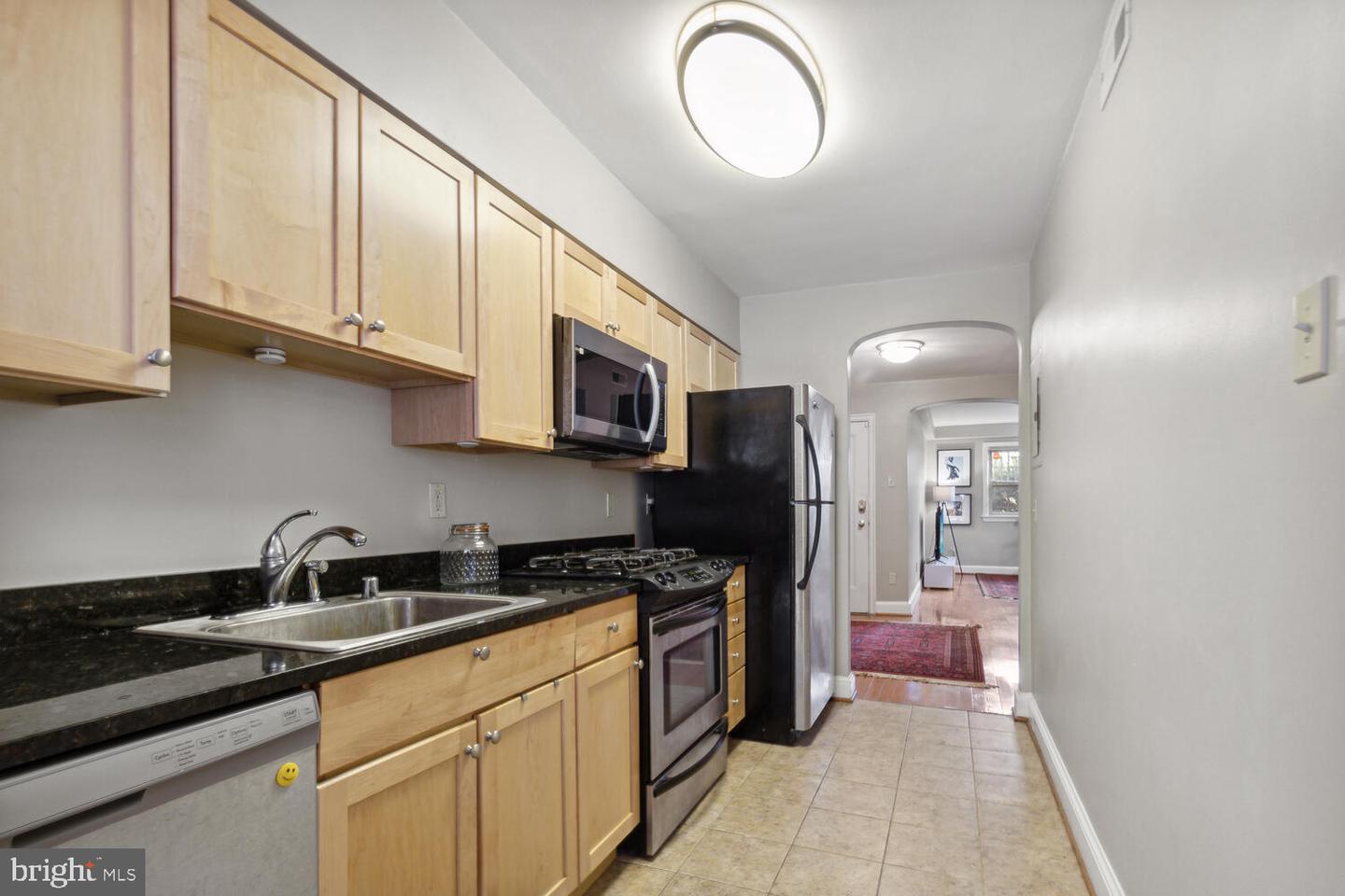 6718 3rd St NW #105