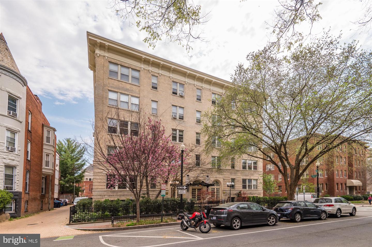 1725 17th St NW #311