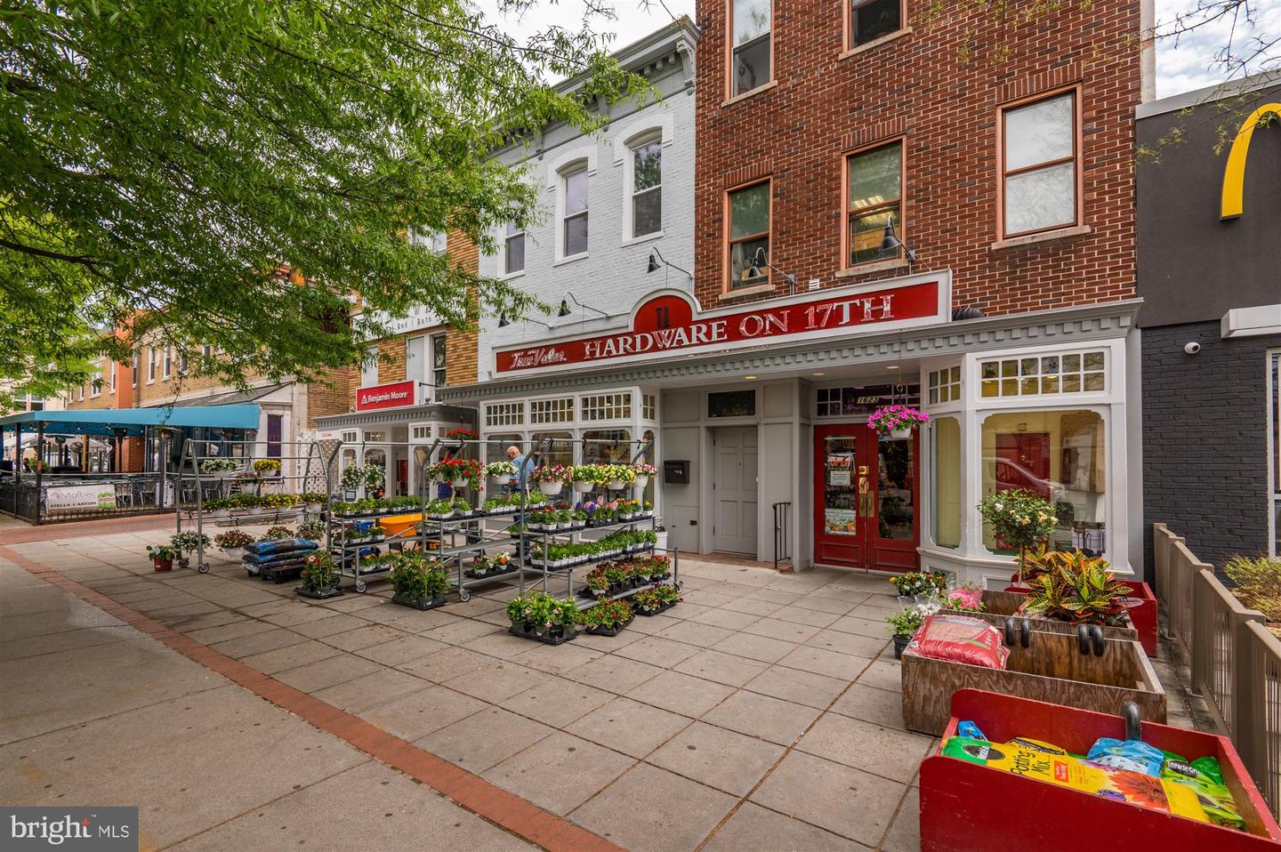 1725 17th St NW #311