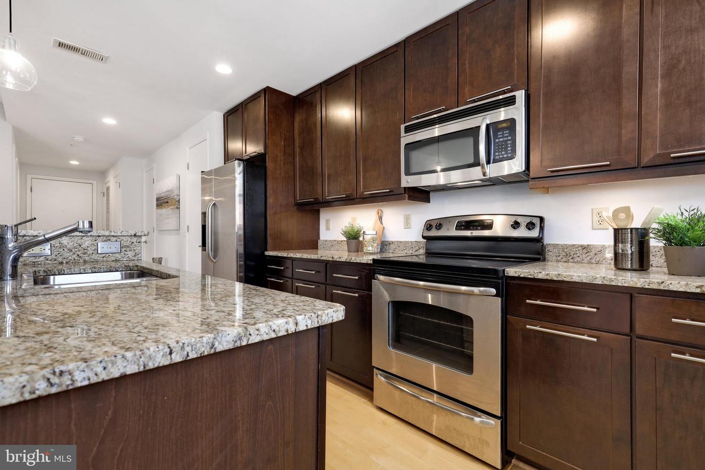 149 W St NW #34