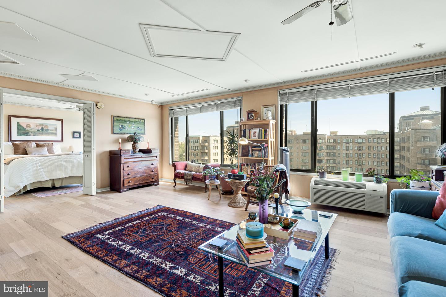 2501 Calvert St NW #903