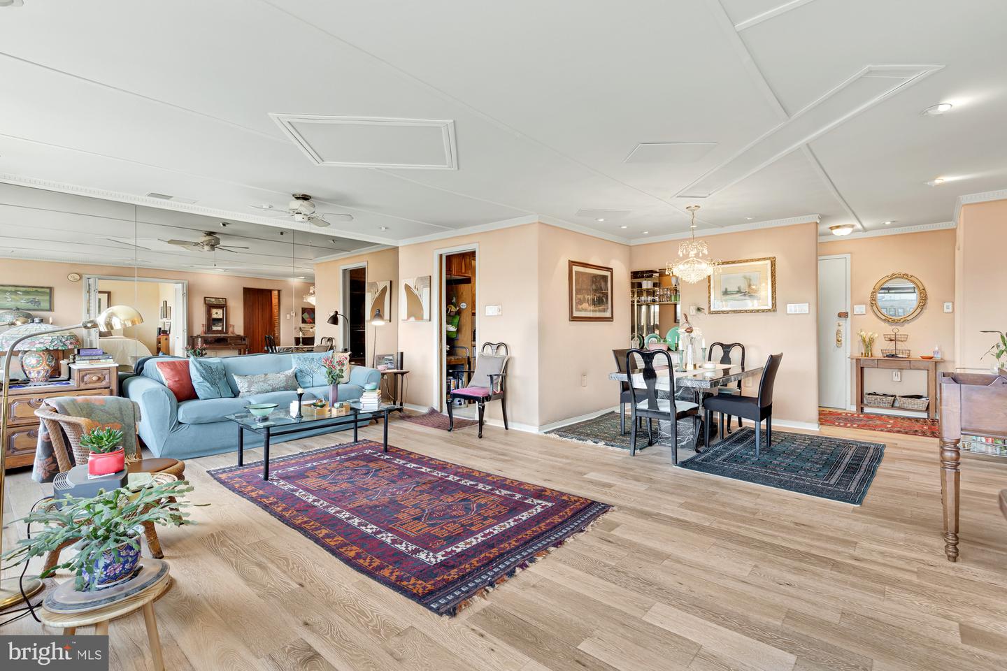 2501 Calvert St NW #903
