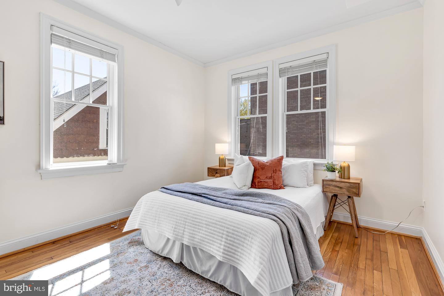 1708 Newton St NW #302