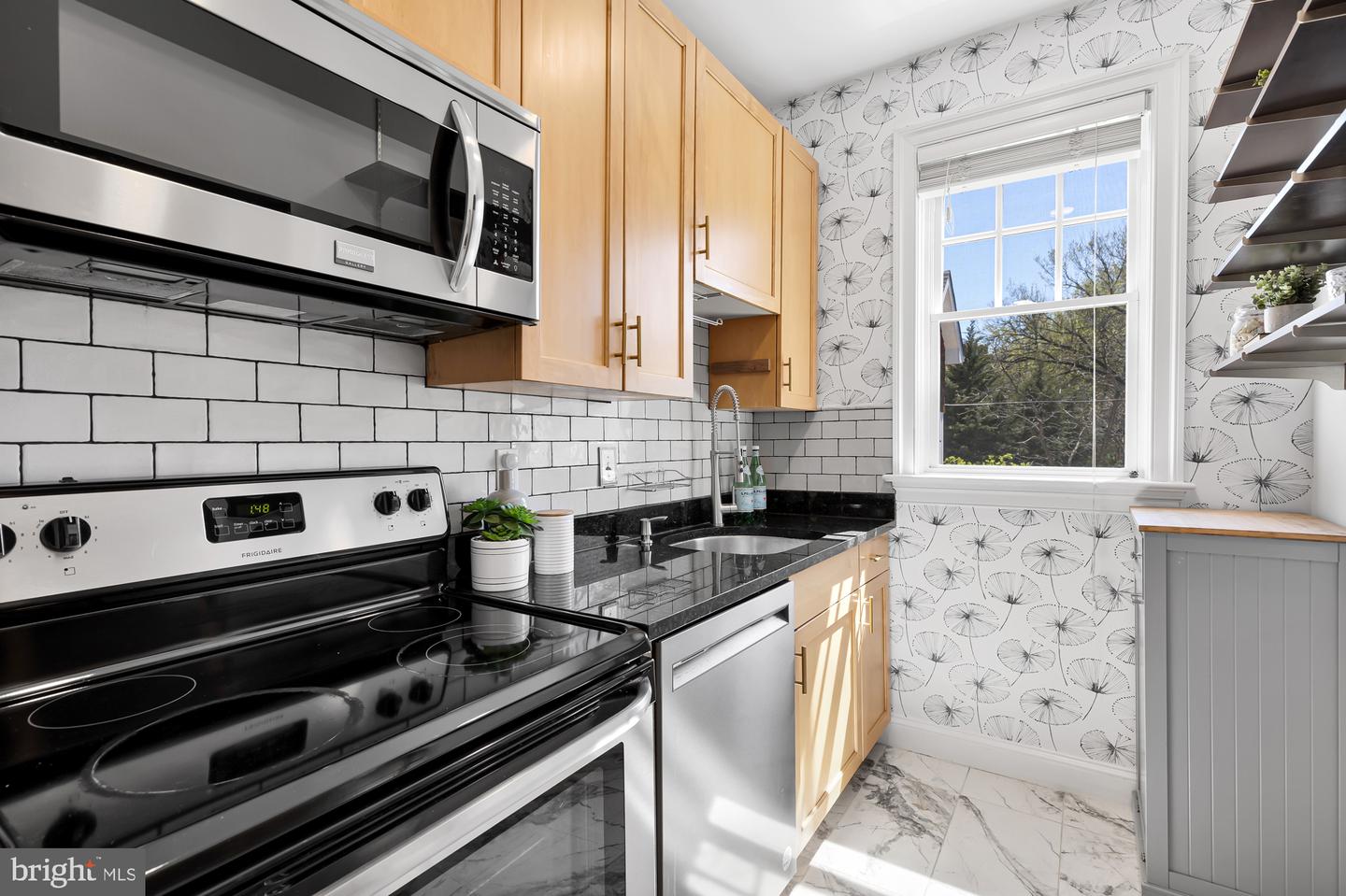 1708 Newton St NW #302