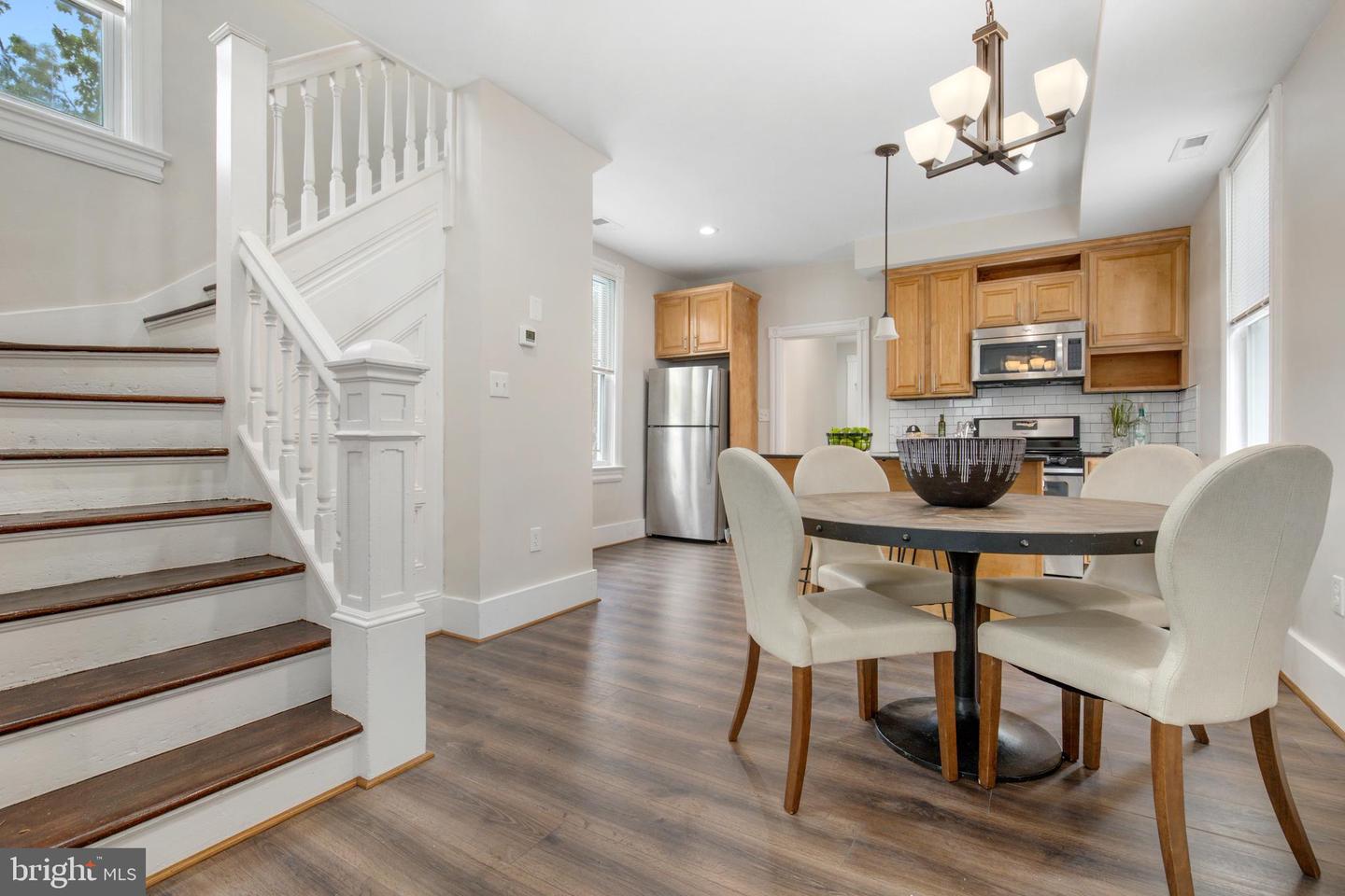 3225 5th St SE