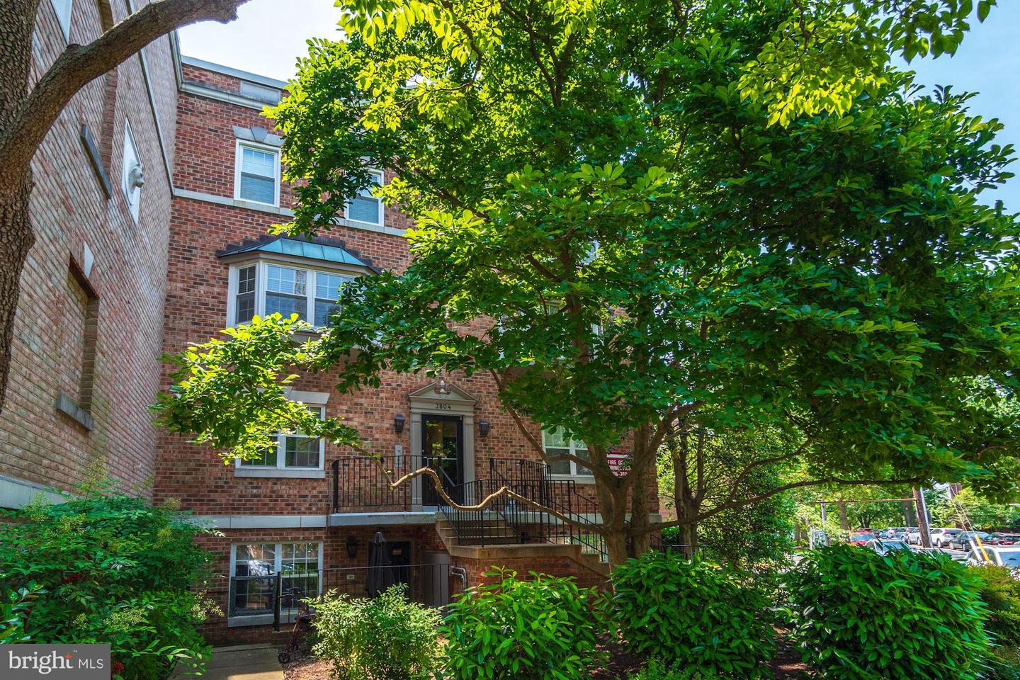 3804 Rodman St NW #302