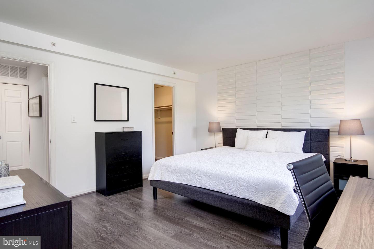 3804 Rodman St NW #302