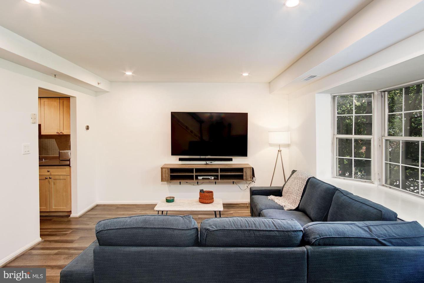 3804 Rodman St NW #302