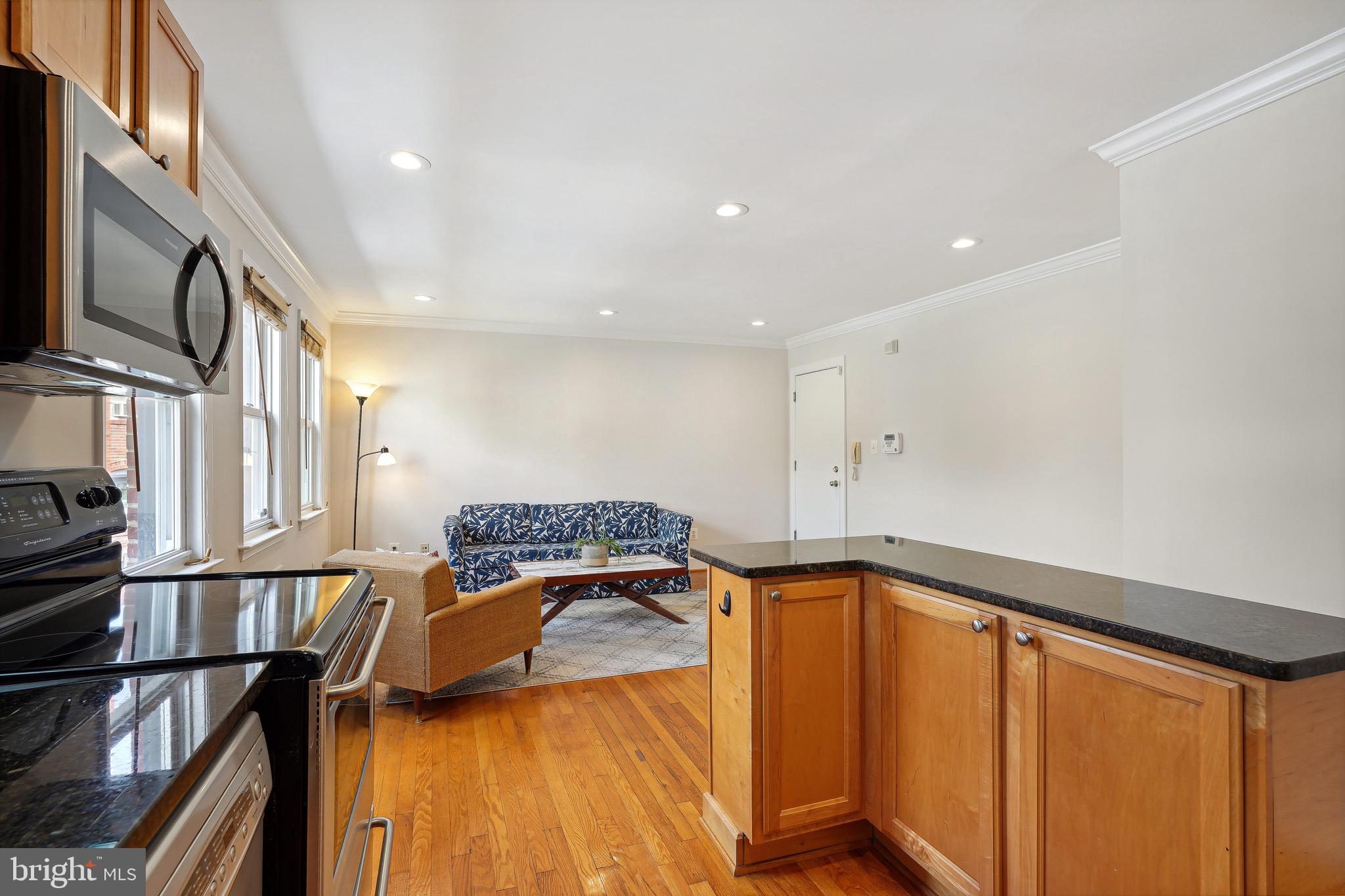 420 Oklahoma Ave NE #202