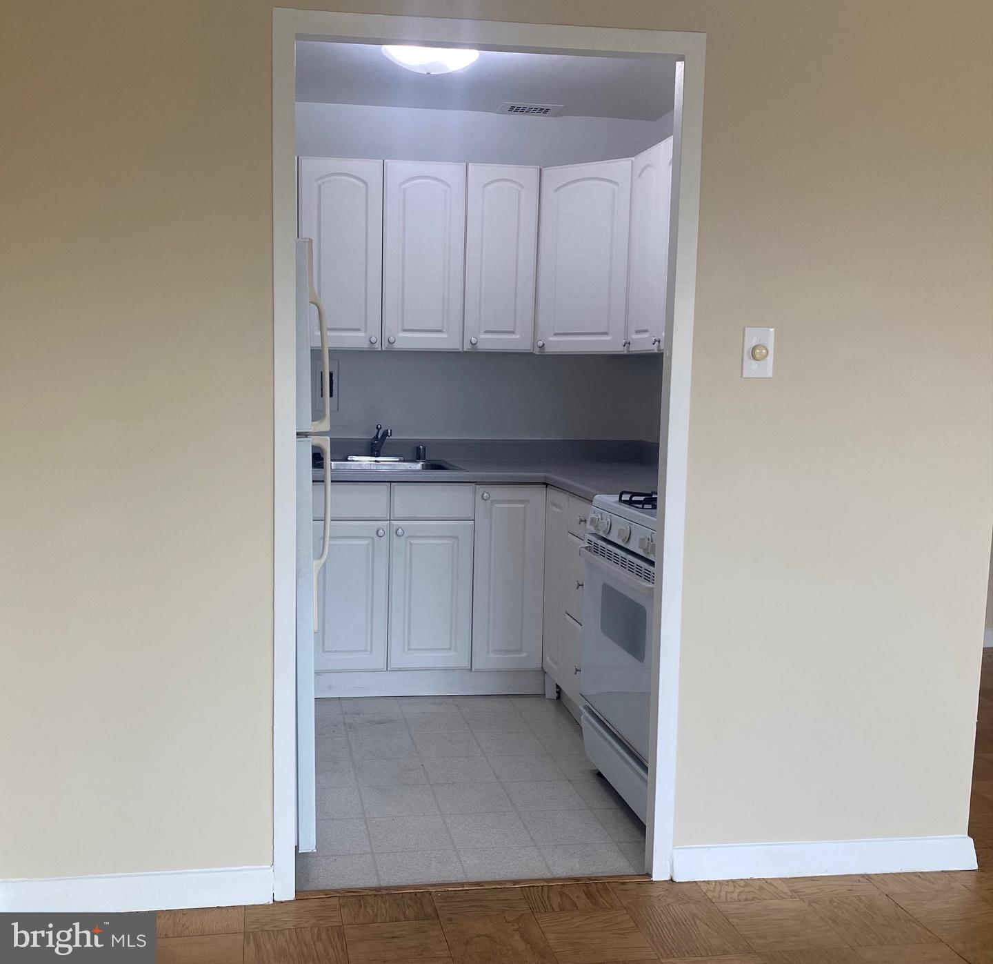 2829 Connecticut Ave NW #513