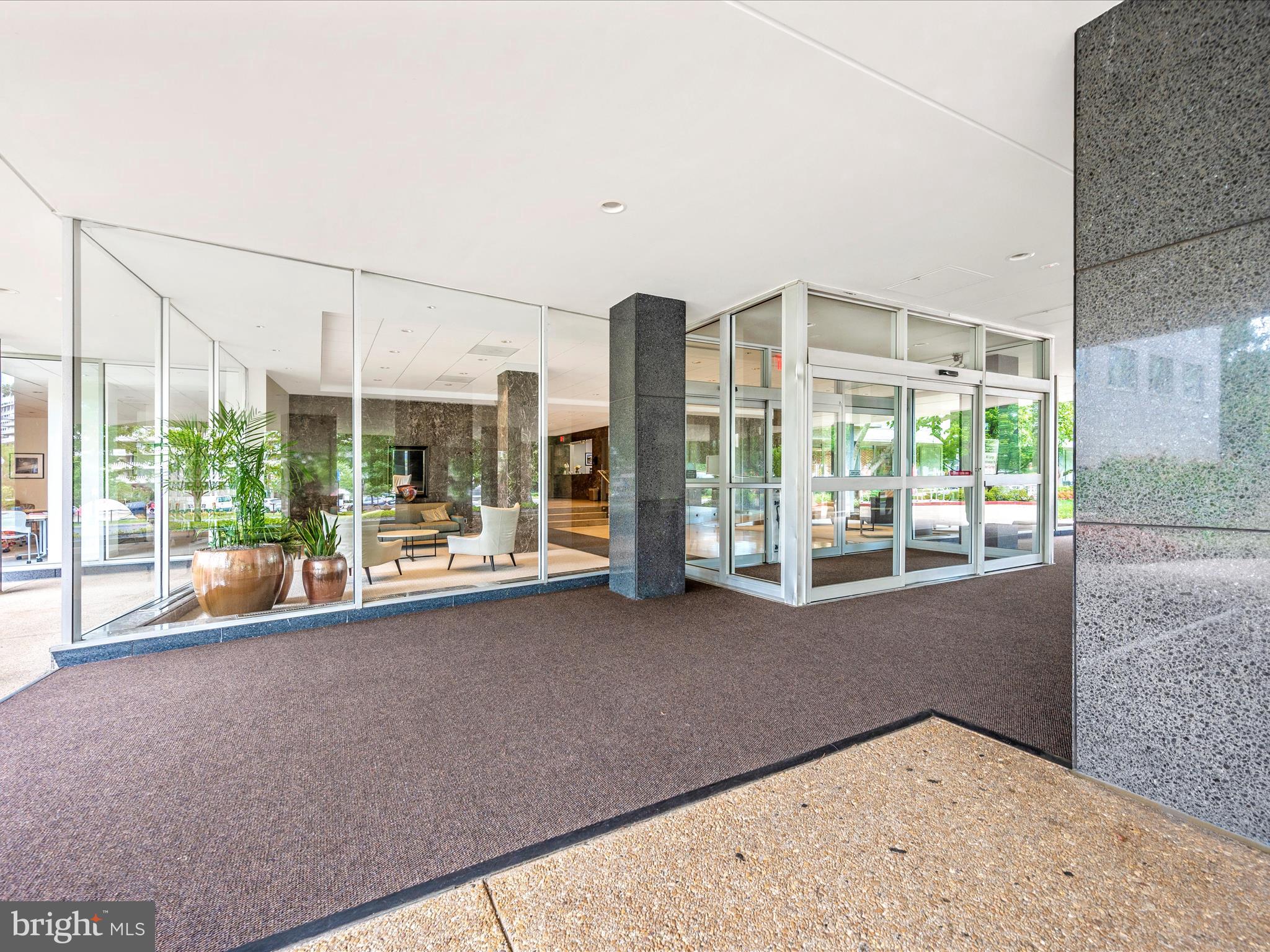 2475 Virginia Ave NW #513
