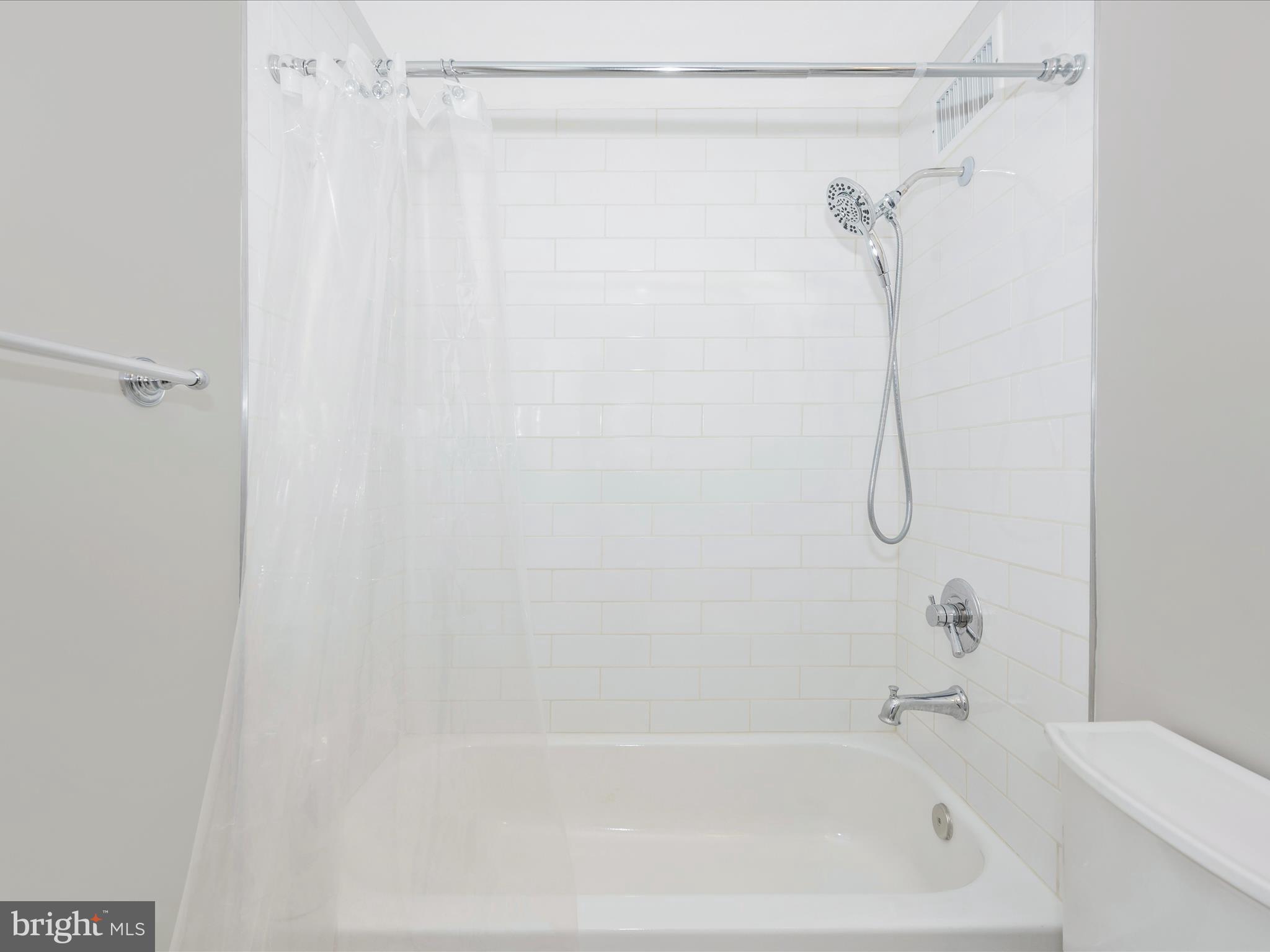 2475 Virginia Ave NW #513