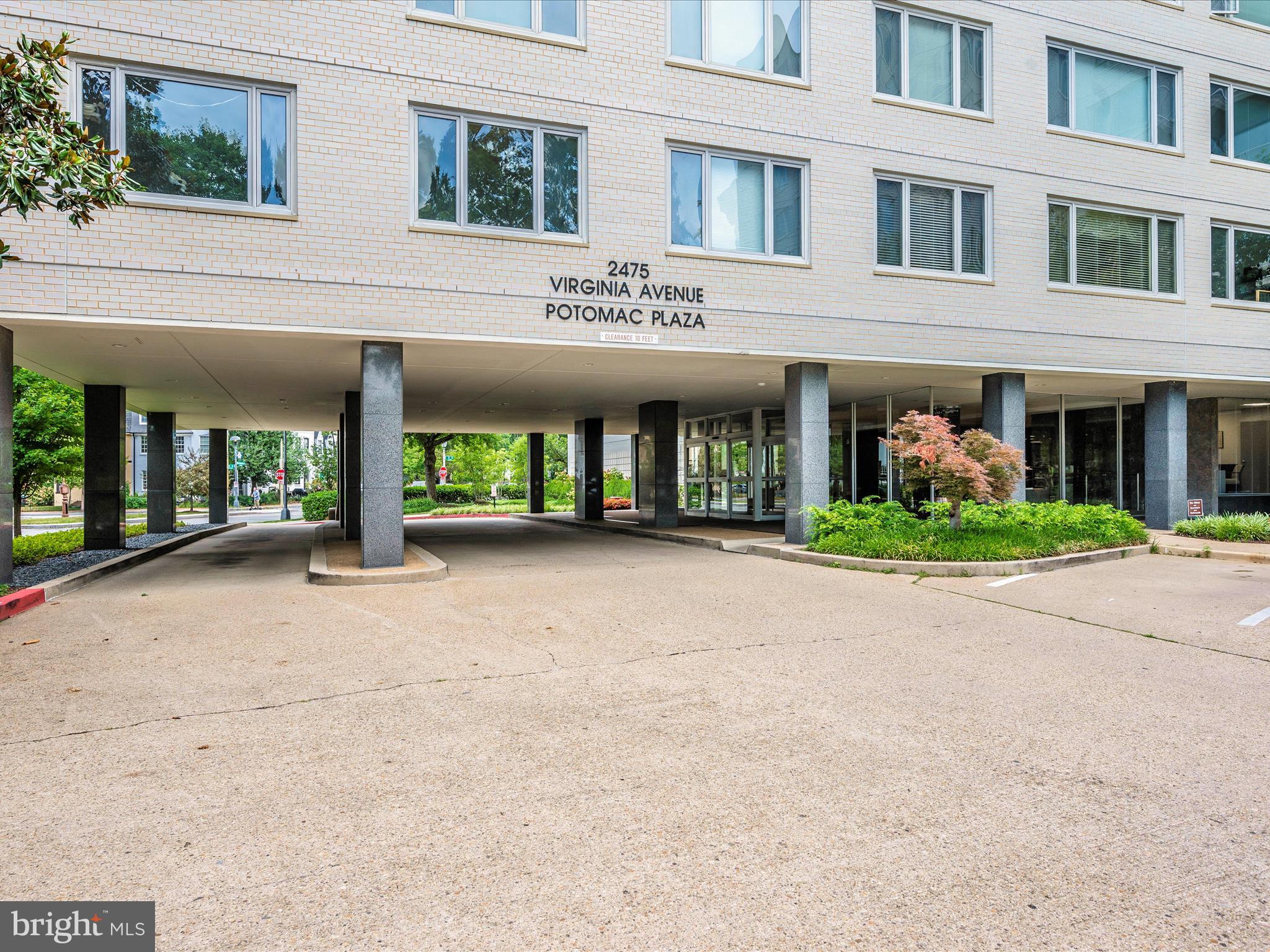 2475 Virginia Ave NW #513