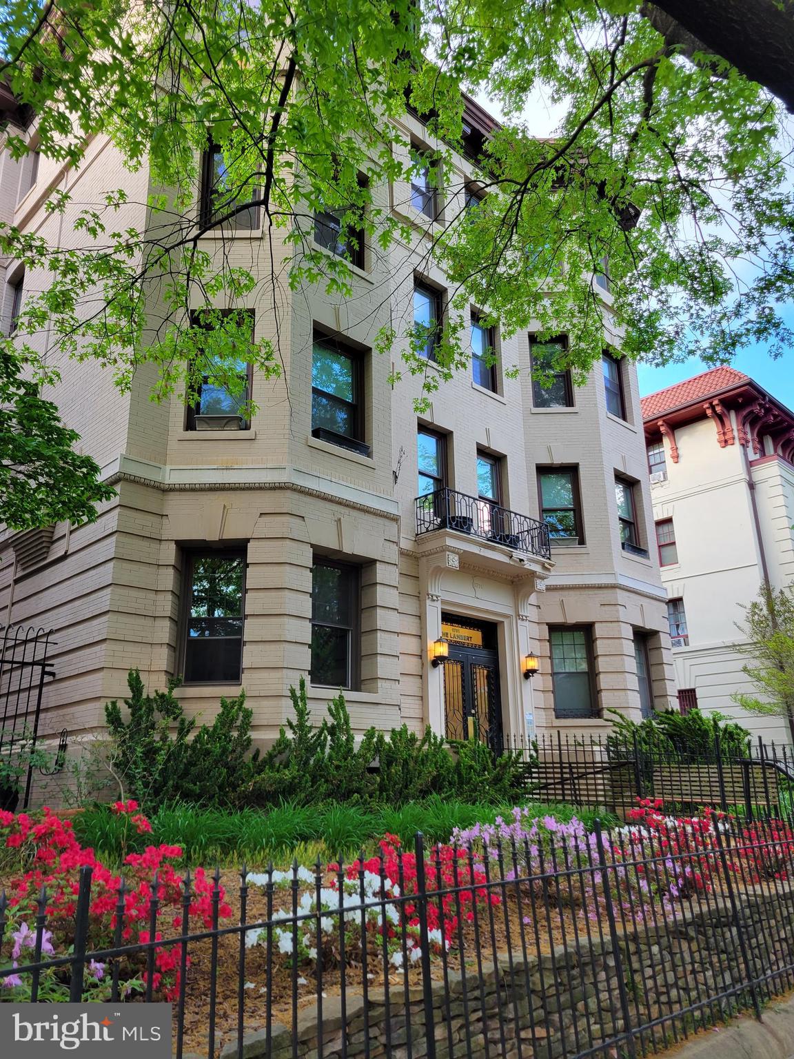 1791 Lanier Pl NW #44