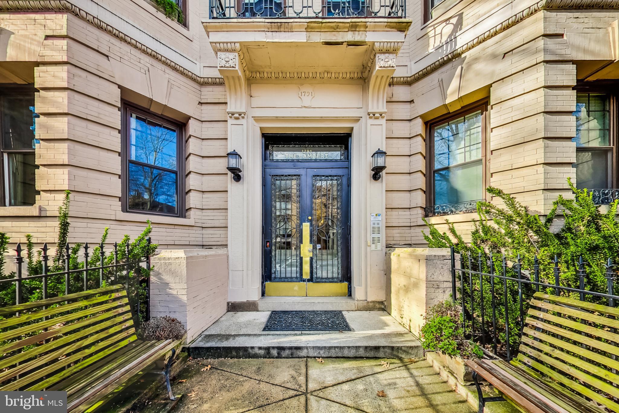 1791 Lanier Pl NW #44