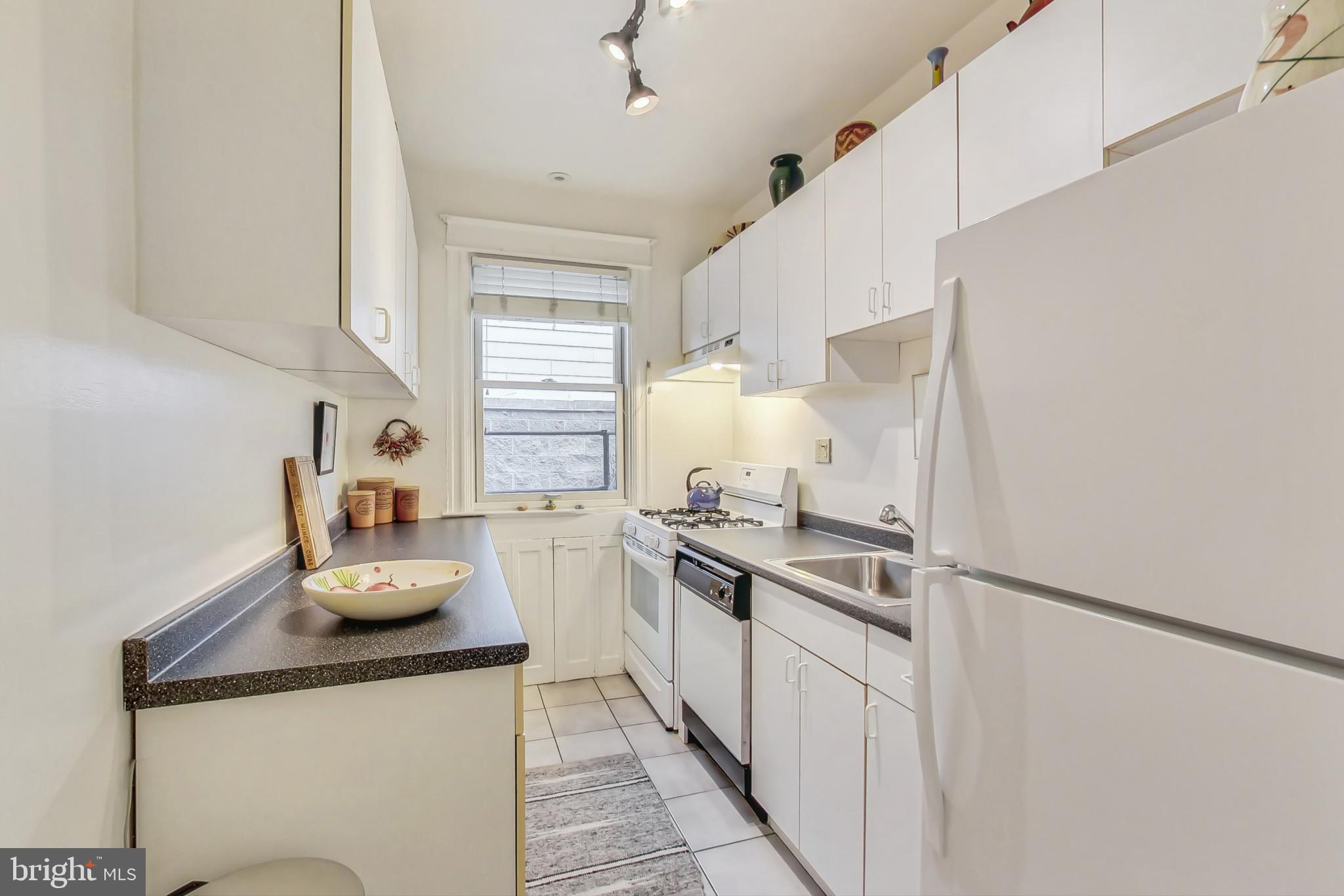 1791 Lanier Pl NW #44