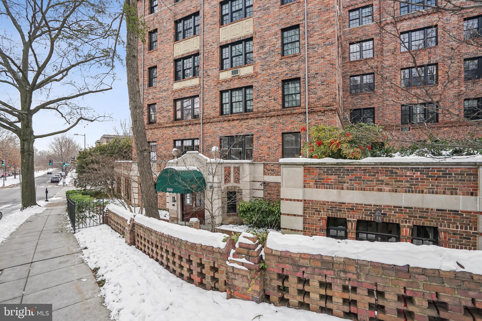 3000 Tilden St NW #104i