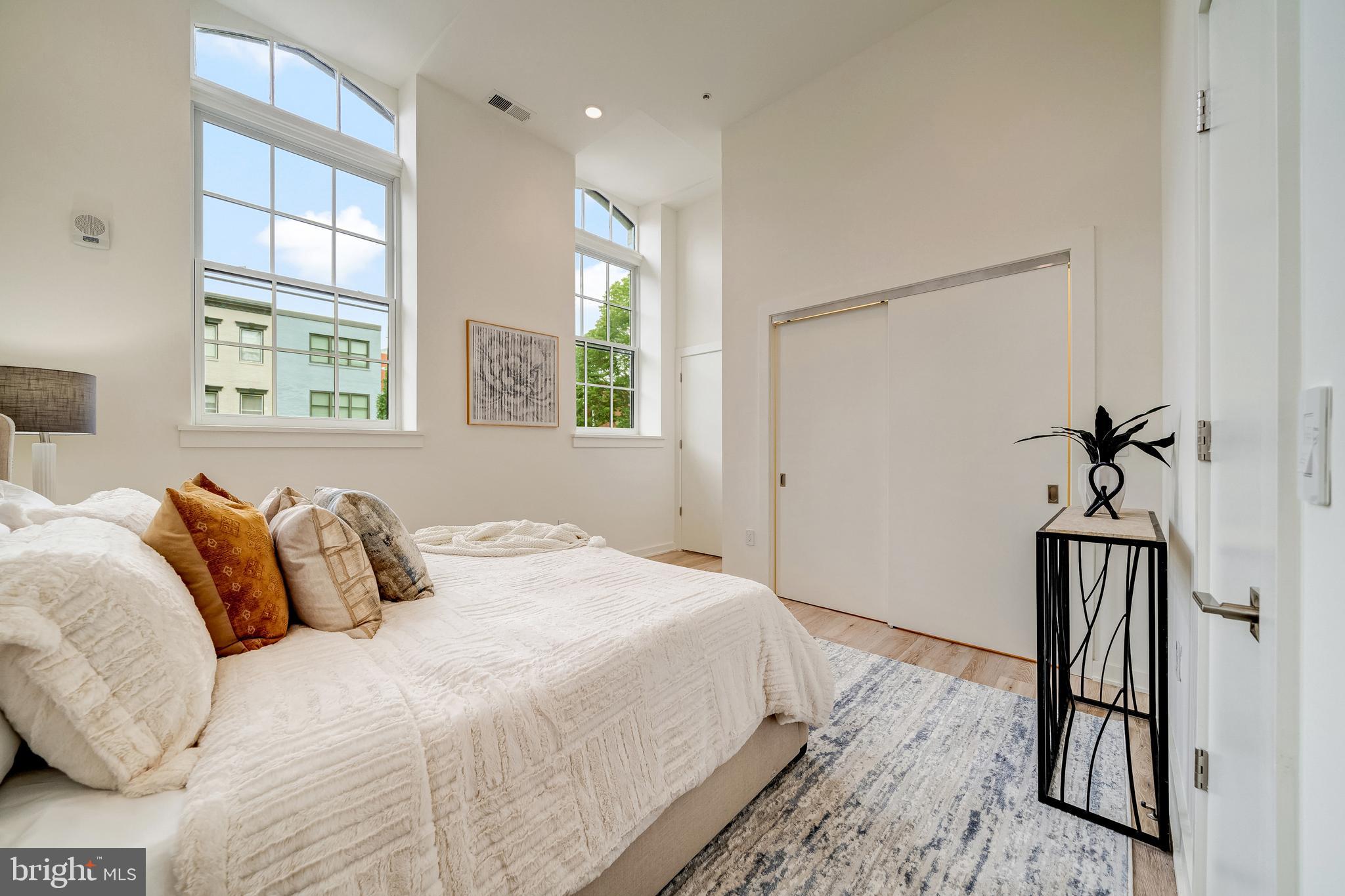 440 R St NW #102