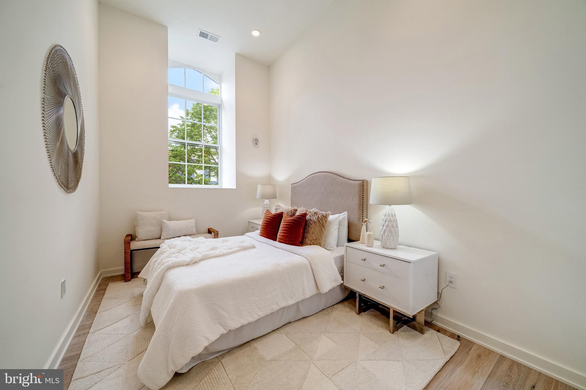 440 R St NW #102