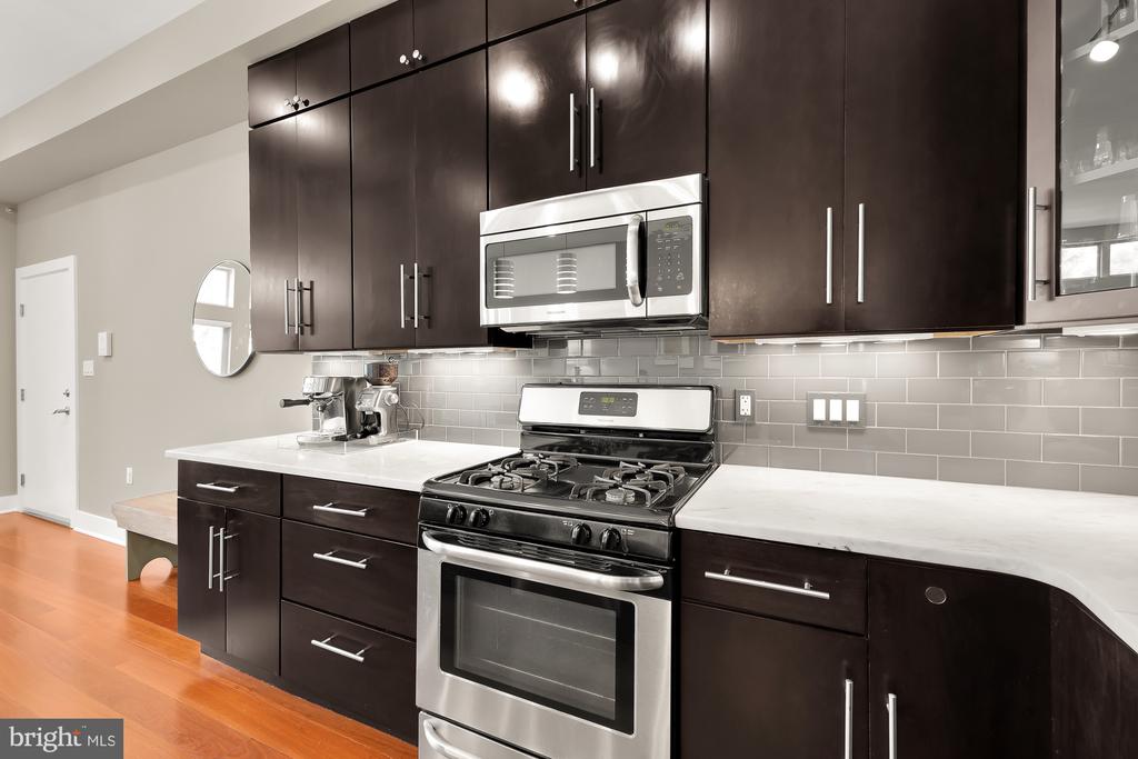 762 Park Rd NW #2