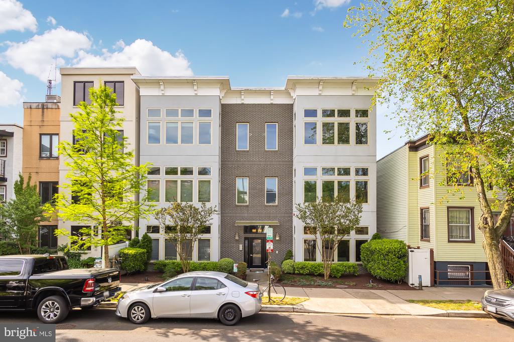 762 Park Rd NW #2