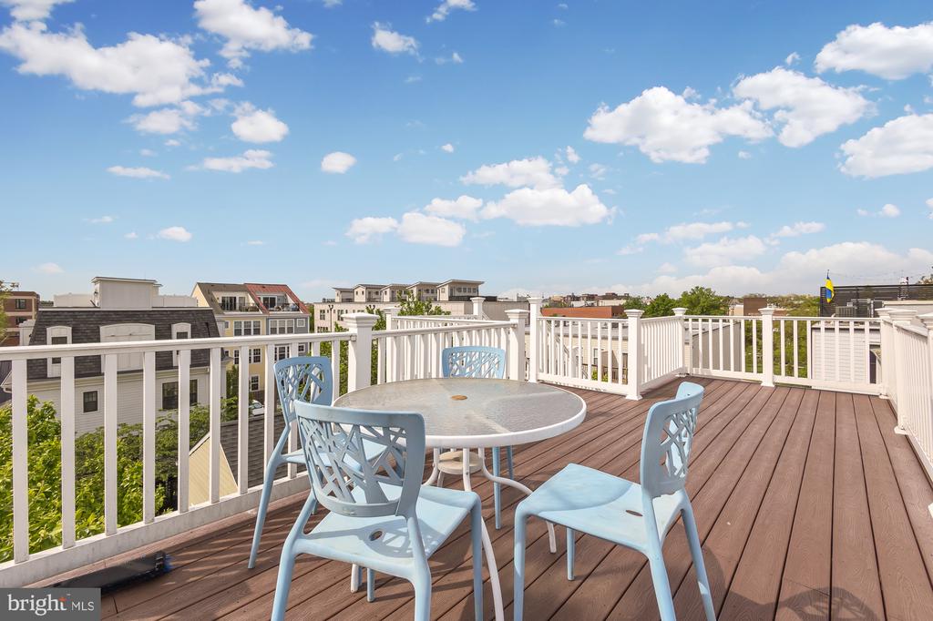 762 Park Rd NW #2