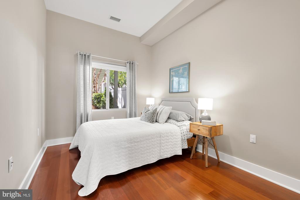 762 Park Rd NW #2