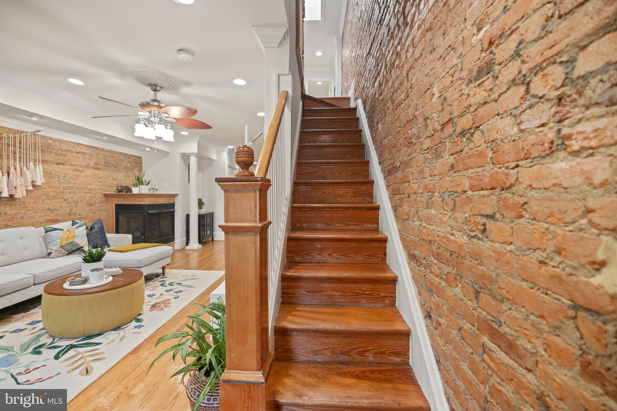 1541 N Carolina Ave NE