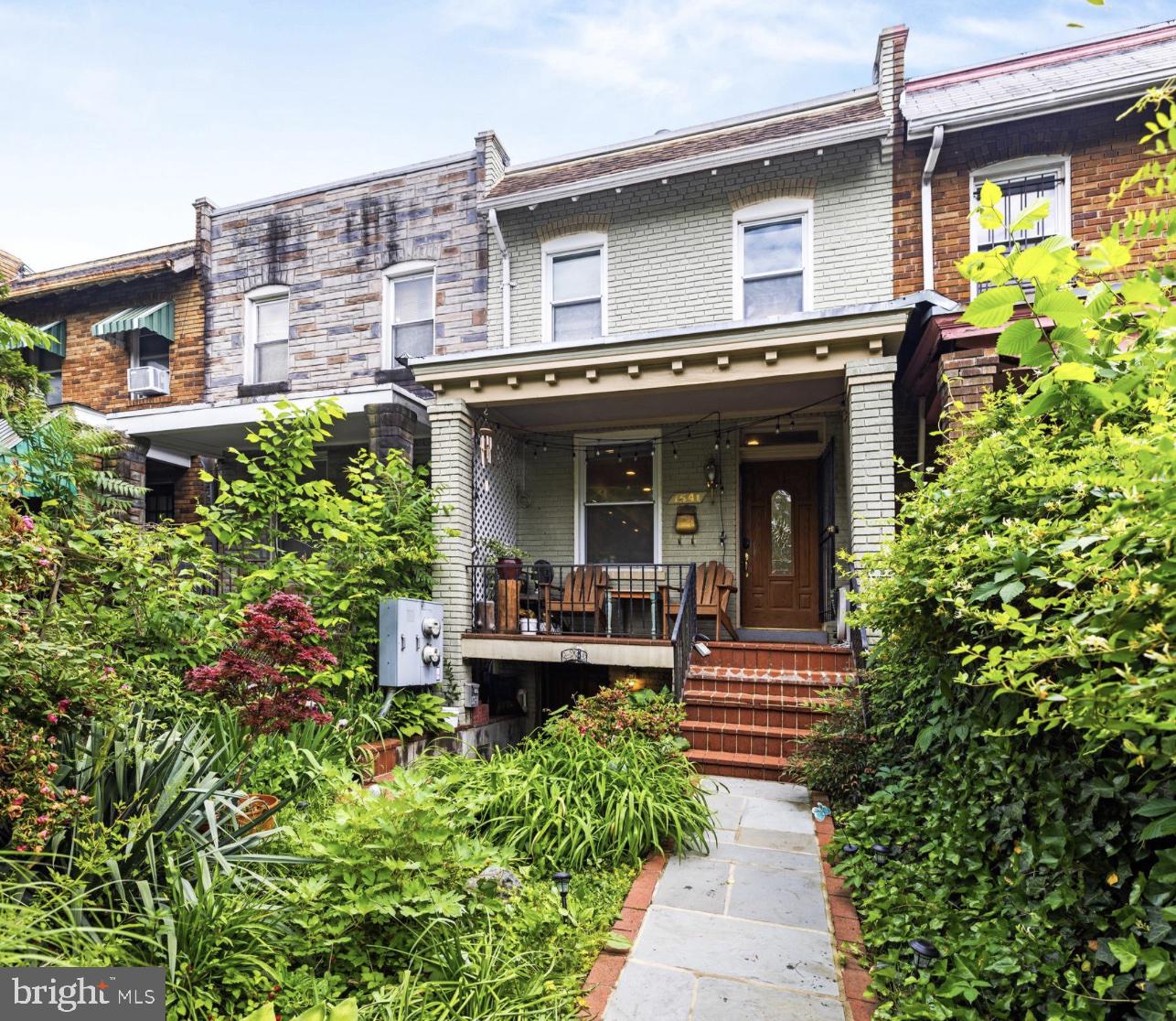 1541 N Carolina Ave NE