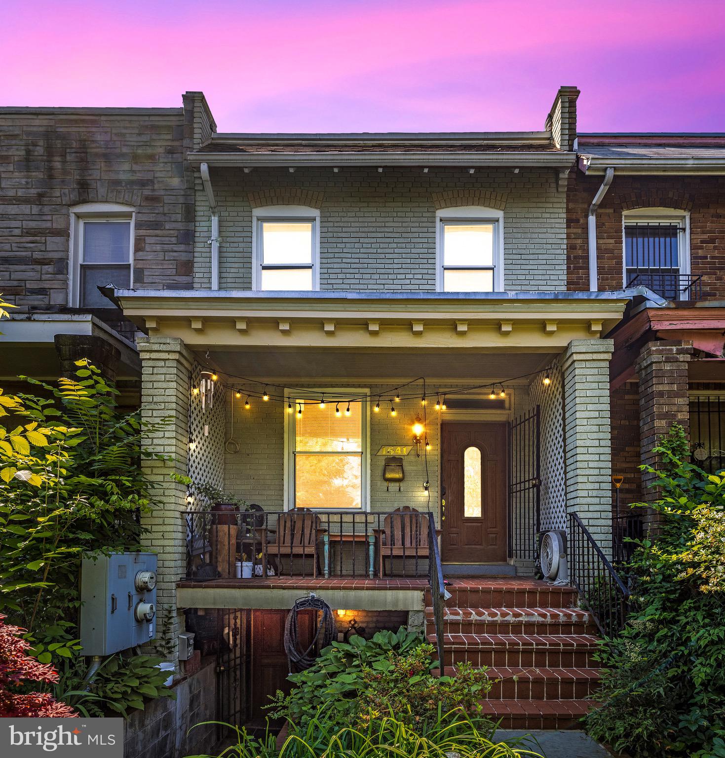1541 N Carolina Ave NE