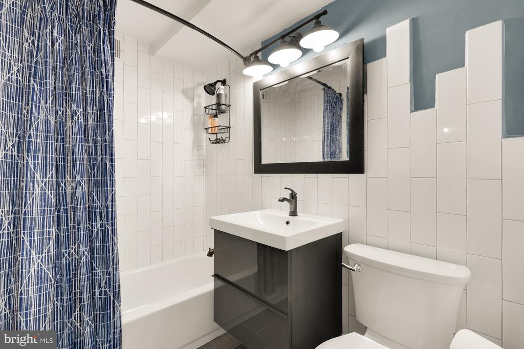 1711 Massachusetts Ave NW #216
