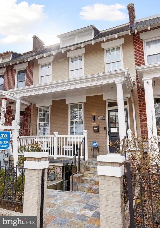 1132 Jefferson St NW