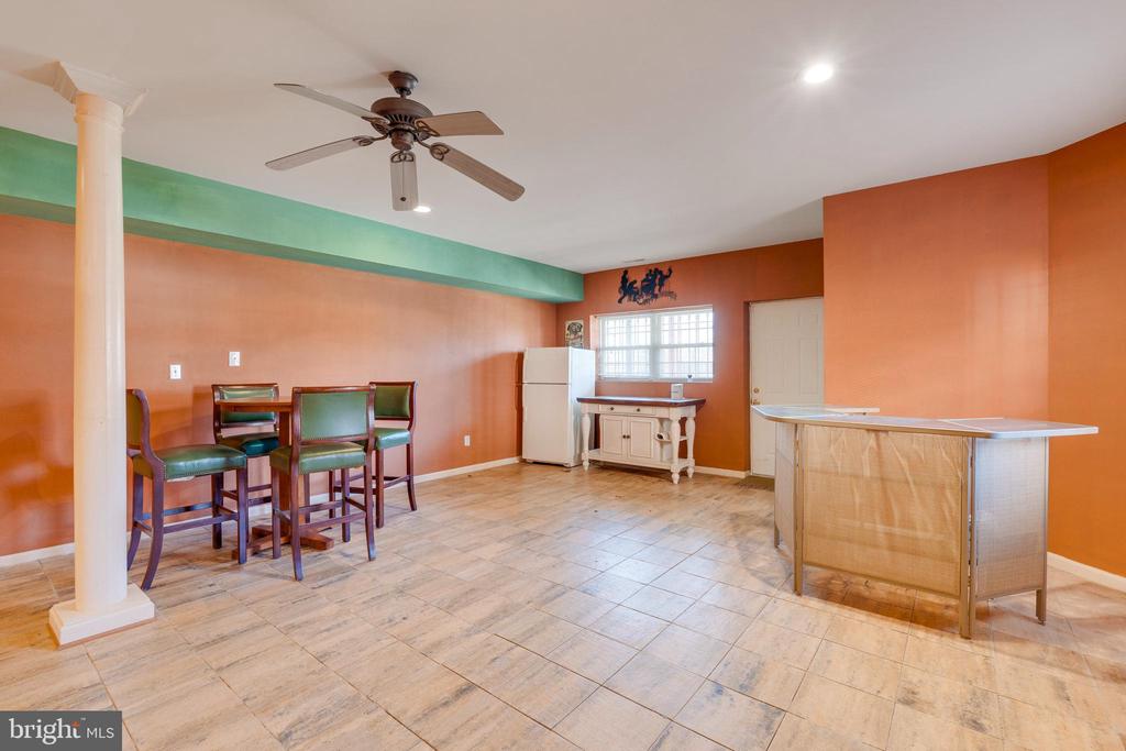 1207 33rd Pl SE