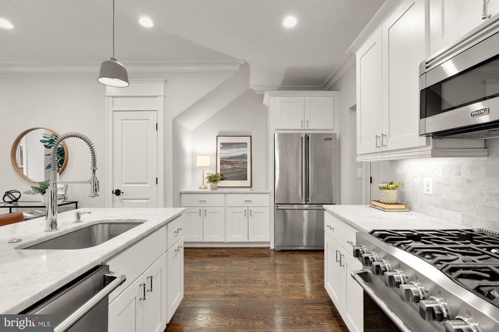 1717 Euclid St NW #2