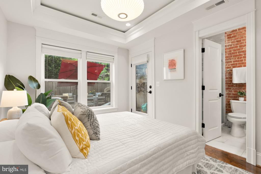 1717 Euclid St NW #2