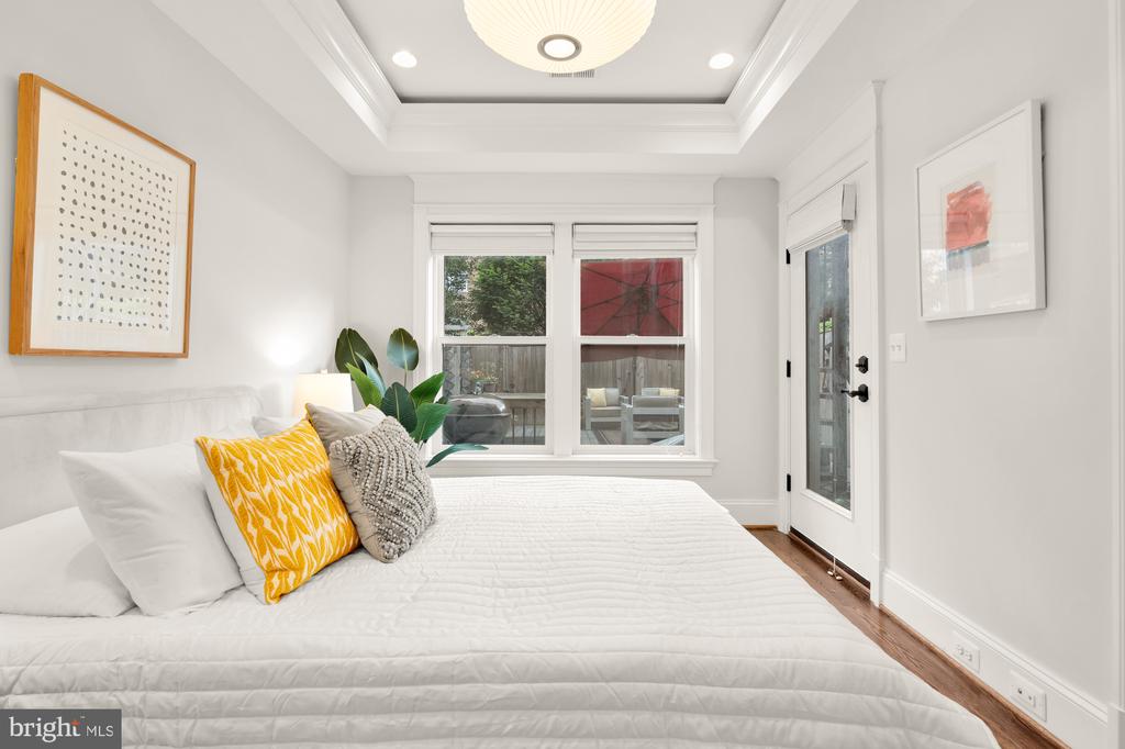 1717 Euclid St NW #2