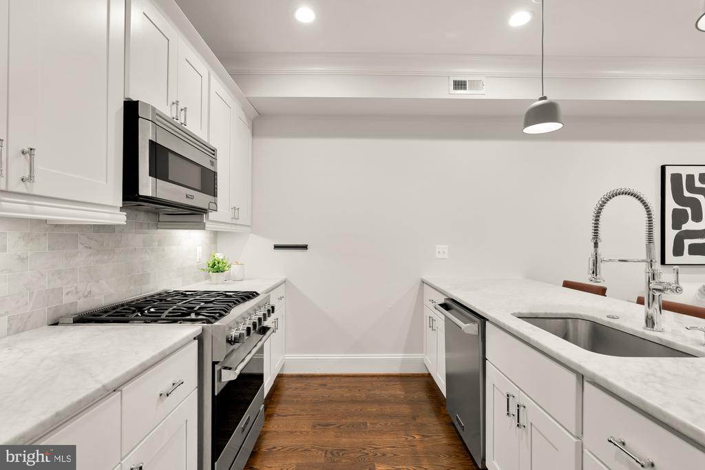 1717 Euclid St NW #2