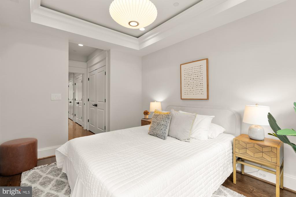 1717 Euclid St NW #2