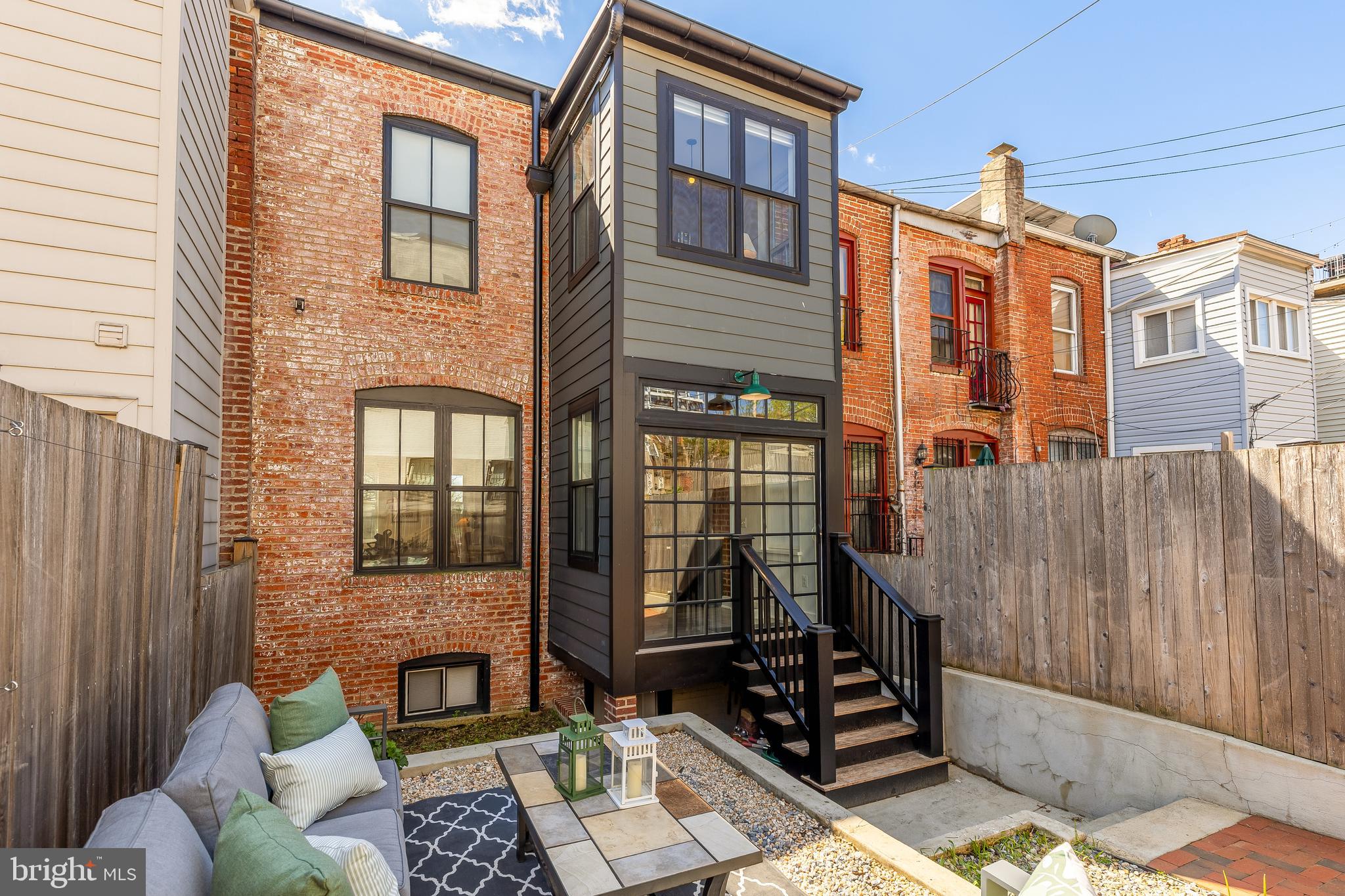 409 COLUMBIA ROAD NW