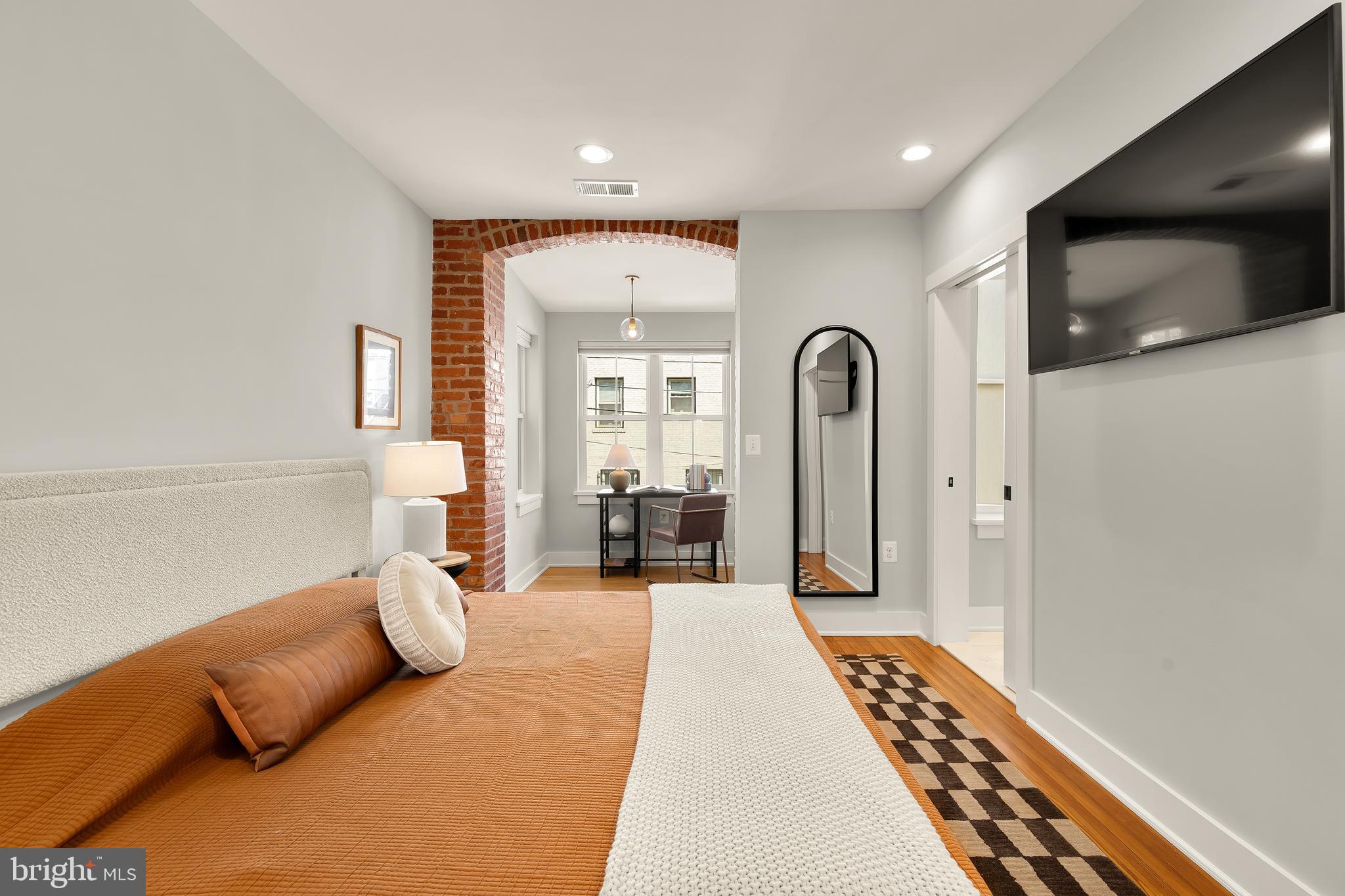 409 COLUMBIA ROAD NW