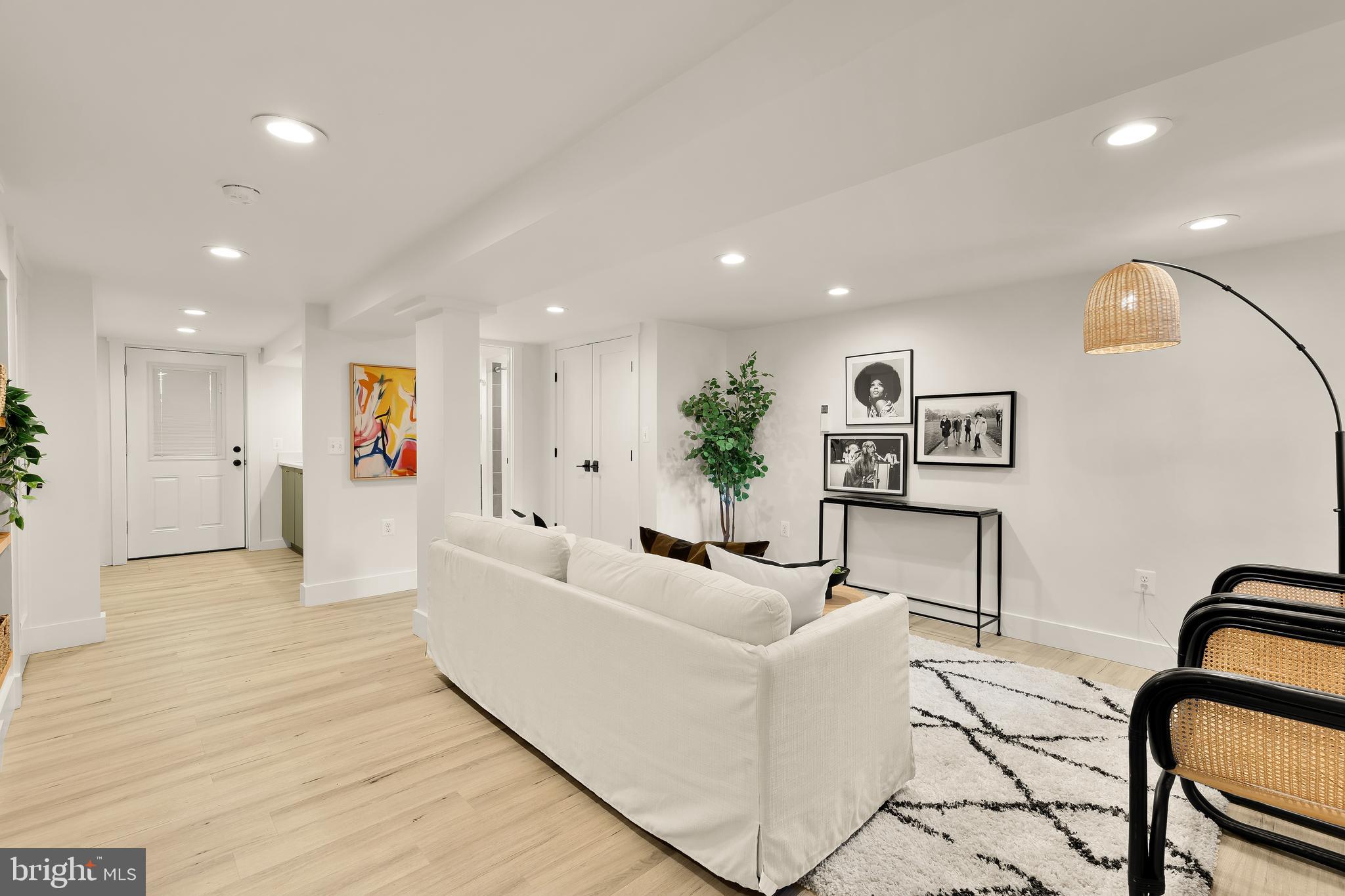 409 COLUMBIA ROAD NW